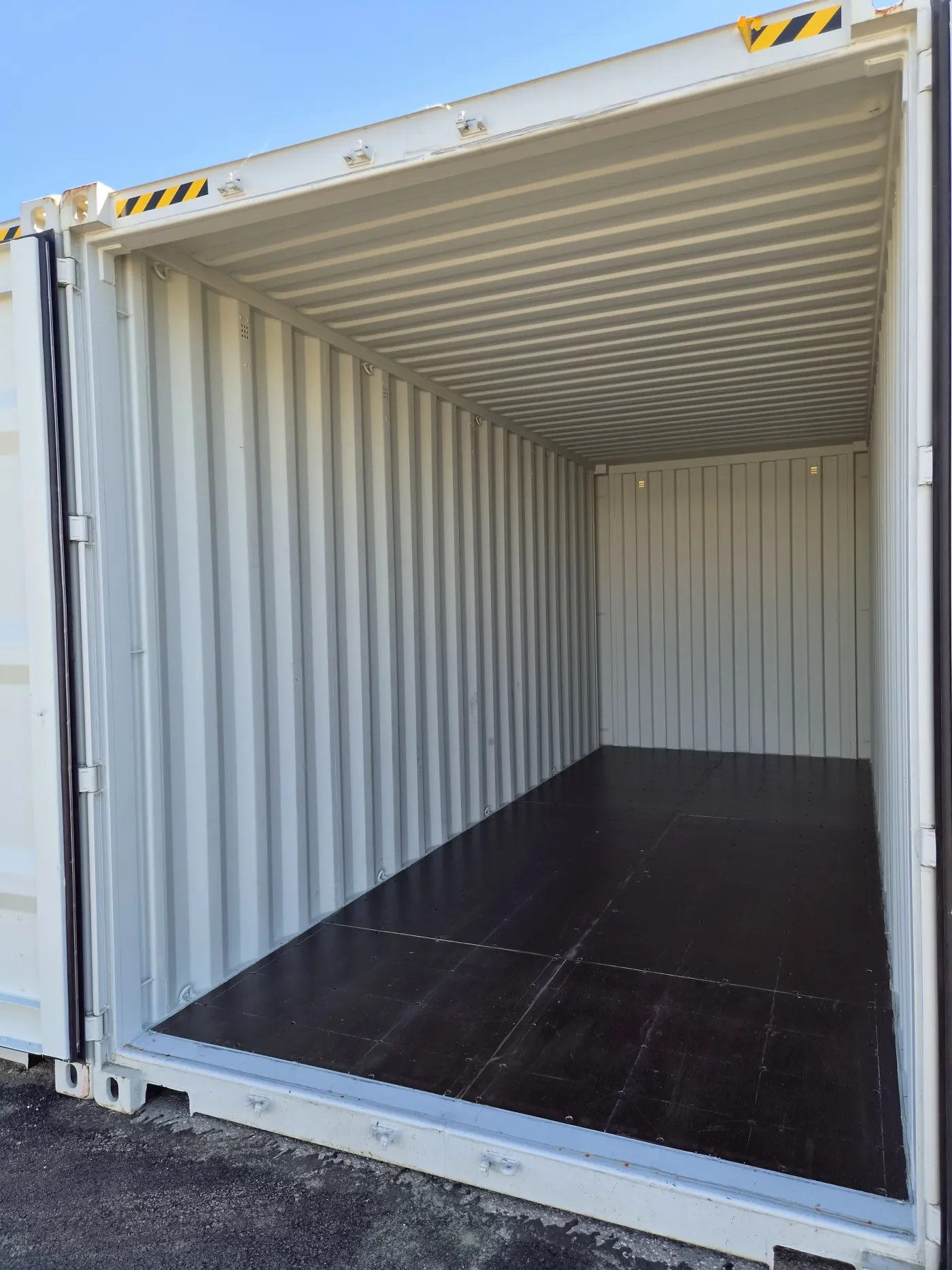 Container S
